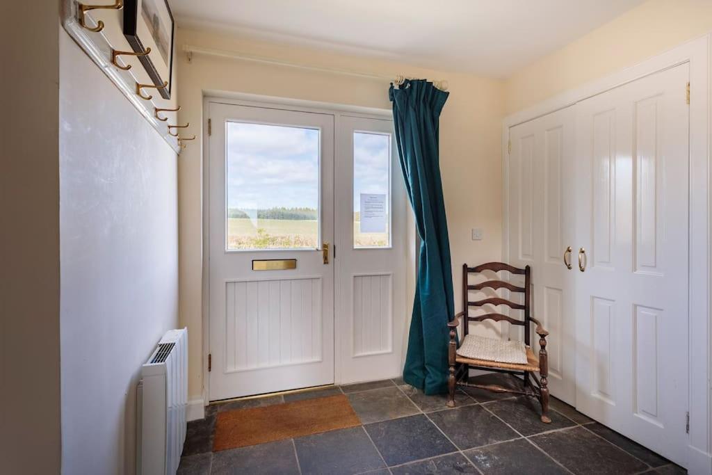 Blackhill Farm Cottage Perth Exteriör bild