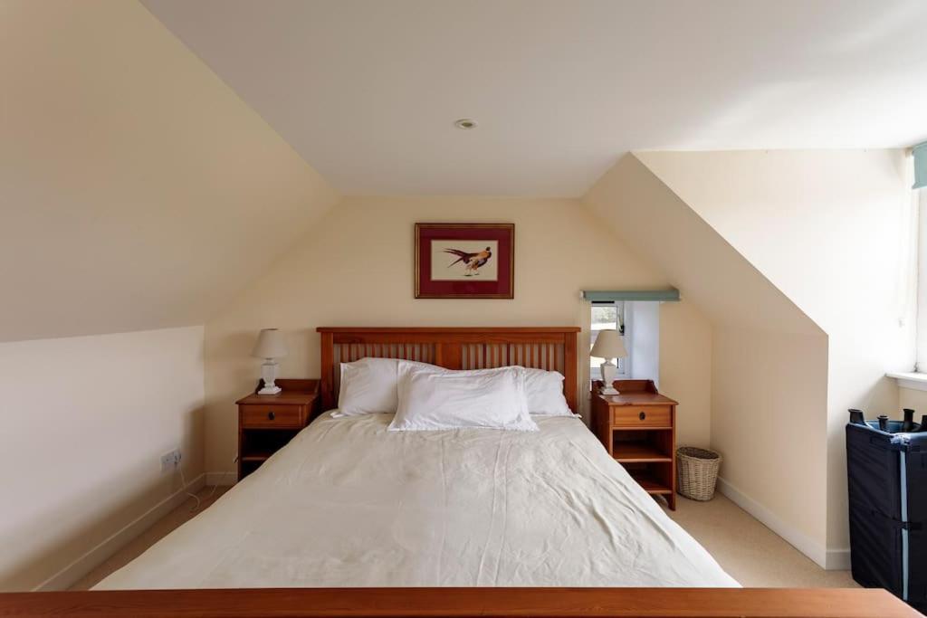 Blackhill Farm Cottage Perth Exteriör bild